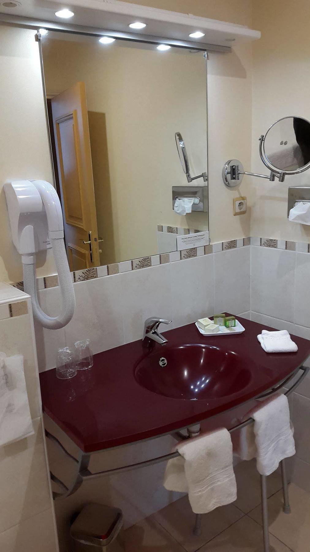 Ermitage Bouquet Hotel Rouen Ngoại thất bức ảnh